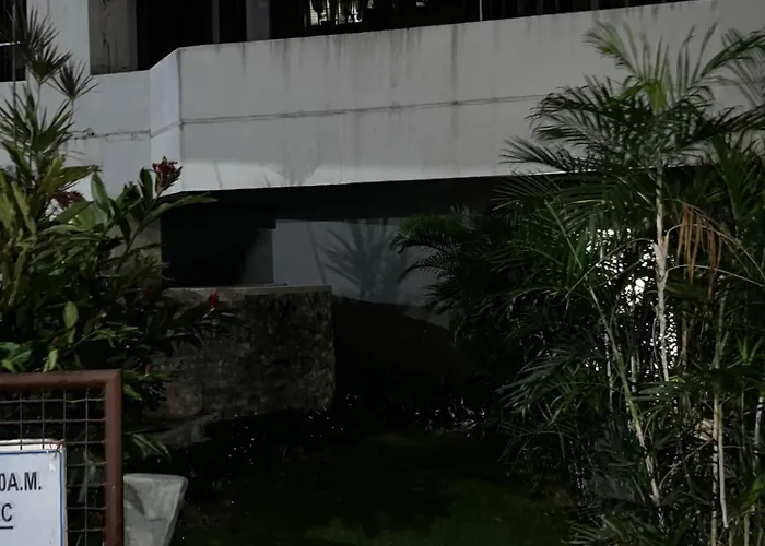 Flora's Place In Winland Towers