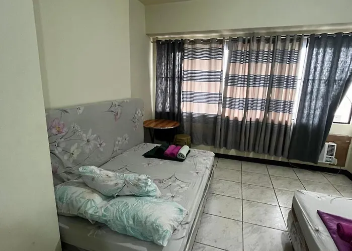 아파트호텔 Flora's Place In Winland Towers 2*